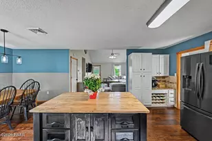 449 Huckleberry Rd, Newfoundland, PA 18445 - Photo 22