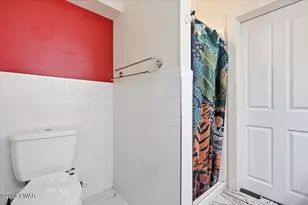 203 W Harford St, Milford, PA 18337 - Photo 58