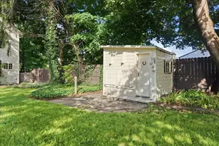 203 W Harford St, Milford, PA 18337 - Photo 78