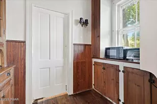 203 W Harford St, Milford, PA 18337 - Photo 30