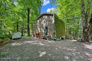 552 Lakeview Dr E, Lake Ariel, PA 18436 - Photo 6