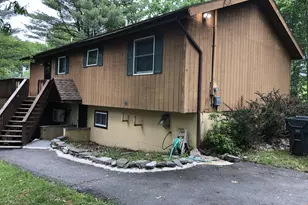 105 Yale Pl, Milford, PA 18337 - Photo 2
