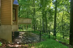 126 Winterberry Dr, Milford, PA 18337 - Photo 38