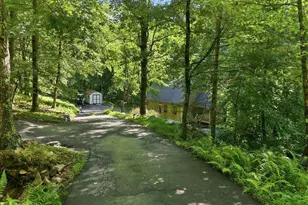 126 Winterberry Dr, Milford, PA 18337 - Photo 54