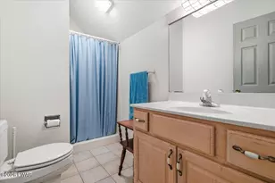 126 Winterberry Dr, Milford, PA 18337 - Photo 32