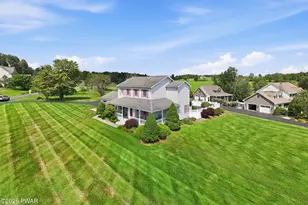10 Spring Meadow Ct, Honesdale, PA 18431 - Photo 2