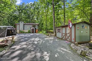 198 Upper Lakeview Dr, Hawley, PA 18428 - Photo 4