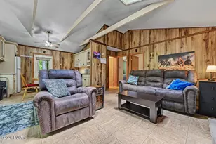 198 Upper Lakeview Dr, Hawley, PA 18428 - Photo 22