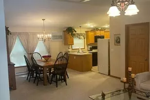 570/2140 E Lakeview Dr, Lake Ariel, PA 18436 - Photo 2