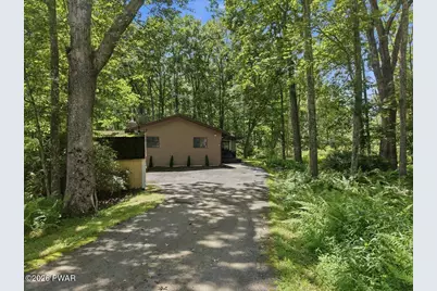 808 Hoover Court, Lords Valley, PA 18428 - Photo 6