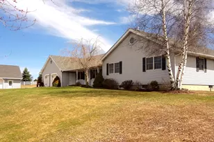 117 Alfred Dr, Greentown, PA 18426 - Photo 4