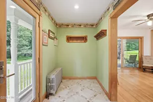 562 Swamp Brook Rd, Hawley, PA 18428 - Photo 38