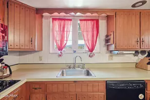 2843 Easton Turnpike, Waymart, PA 18472 - Photo 10