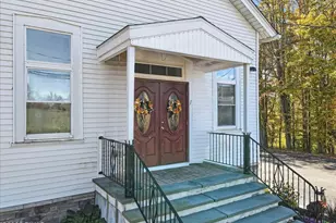 186 Ledgedale Rd, Lake Ariel, PA 18436 - Photo 2