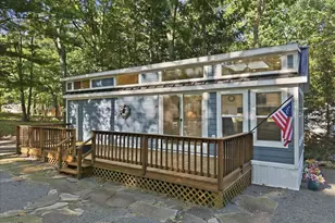 106 Black Cherry Ct, Milford, PA 18337 - Photo 2