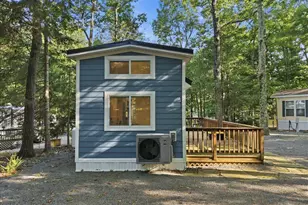 106 Black Cherry Ct, Milford, PA 18337 - Photo 52