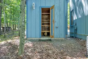 1010 Aquarius Dr, Lake Ariel, PA 18436 - Photo 26