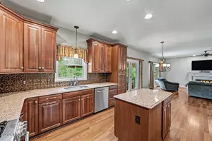 203 Azalea Dr, Mayfield, PA 18433 - Photo 28