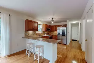 135 Blueberry Dr, Milford, PA 18337 - Photo 4