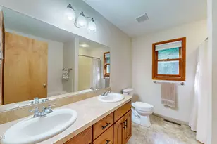 135 Blueberry Dr, Milford, PA 18337 - Photo 18