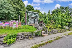 219 Willow Ave, Honesdale, PA 18431 - Photo 6