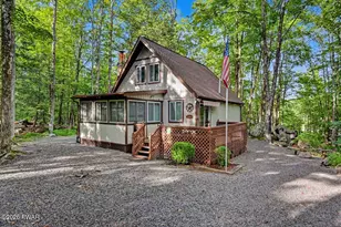 31 Elmwood Ct, Lake Ariel, PA 18428 - Photo 1