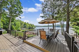2043 Roamingwood Rd, Lake Ariel, PA 18436 - Photo 8
