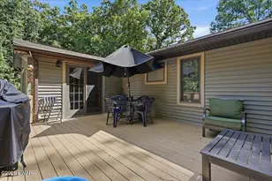 185 Laurel Cir, Hawley, PA 18428 - Photo 60