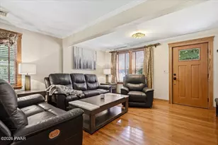 185 Laurel Cir, Hawley, PA 18428 - Photo 16
