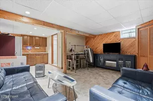 185 Laurel Cir, Hawley, PA 18428 - Photo 46