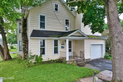 211 Avenue L, Matamoras, PA 18336 - Photo 2