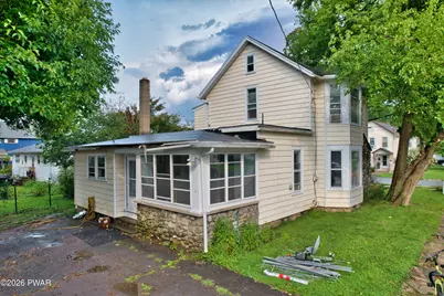 211 Avenue L, Matamoras, PA 18336 - Photo 4