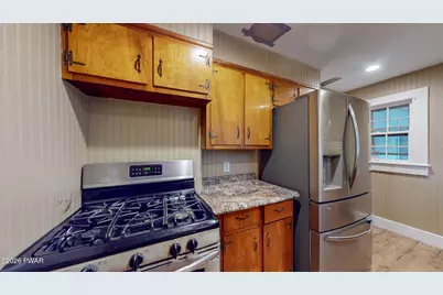 211 Avenue L, Matamoras, PA 18336 - Photo 14