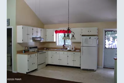 171 Deer Run Road, Hawley, PA 18428 - Photo 2