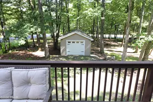 132 Constitution Dr, Lackawaxen, PA 18435 - Photo 8