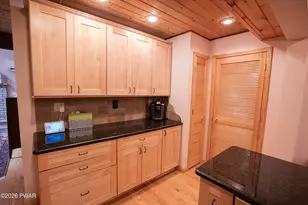 24 Applegate Rd, Lake Ariel, PA 18436 - Photo 16
