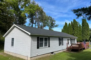 101 Grove St, Lackawaxen, PA 18435 - Photo 4