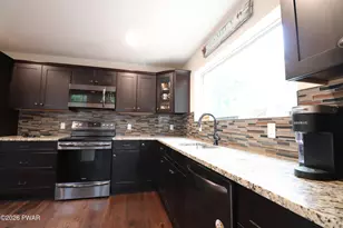 128 Powderhorn Dr, Lackawaxen, PA 18435 - Photo 20