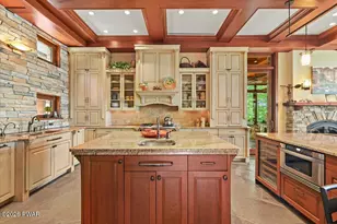 165 Pennwood Dr, Greentown, PA 18426 - Photo 30