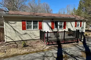 102 Keitha Ln, East Stroudsburg, PA 18302 - Photo 2