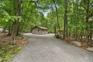 175 Lower Independence Dr, Lackawaxen, PA 18435 - Photo 22