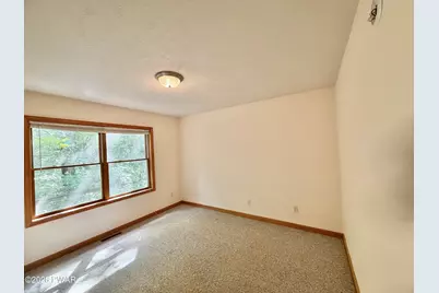 809 Maple Leaf Court, Lords Valley, PA 18428 - Photo 18