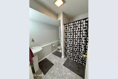110 Stroud Court, Dingmans Ferry, PA 18328 - Photo 32