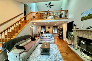 110 Stroud Ct, Dingmans Ferry, PA 18328 - Photo 4