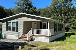 113 Rustic Rd, Greentown, PA 18426 - Photo 2