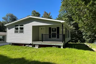 111 Rustic Rd, Greentown, PA 18426 - Photo 2