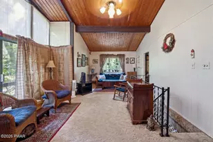2130 Fawn Ln, Bushkill, PA 18324 - Photo 2