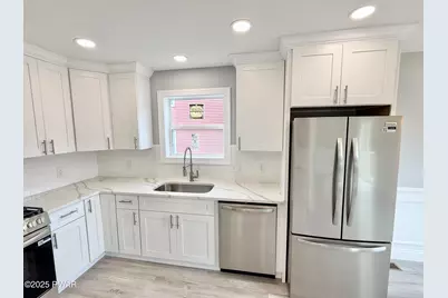 208 Ave I, Matamoras, PA 18336 - Photo 6