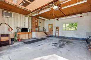 111 Prospect St, Waymart, PA 18472 - Photo 36