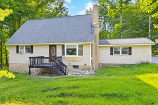 421 Raymondskill Rd, Milford, PA 18337 - Photo 1